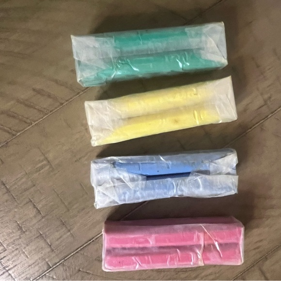 Vintage CRAYOLA Clayola Modeling Clay Binney & Smith Original Packaging 4 Colors - Picture 5 of 5